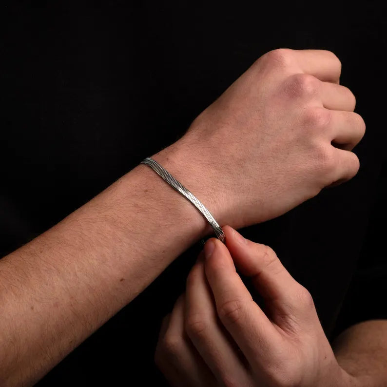 Classic Silver Stainless Steel Men’s Bracelet 3mm (With Box)